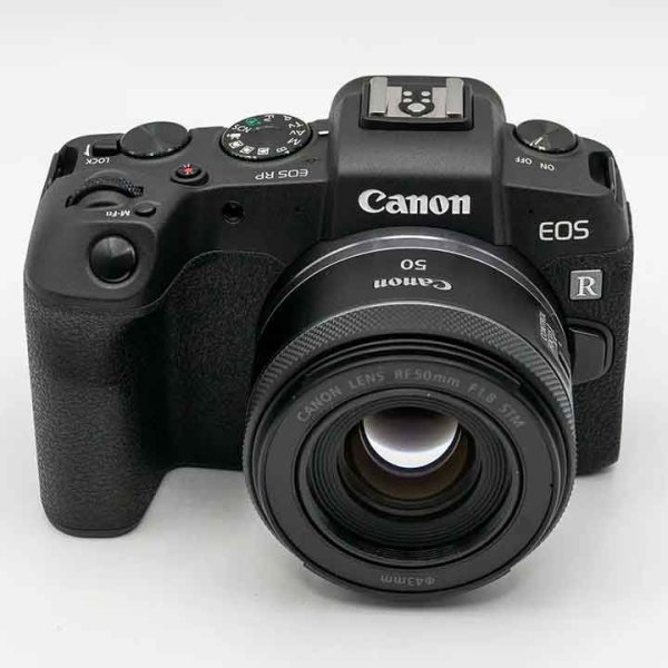 Canon Eos RP + 50mm f/1.8 STM