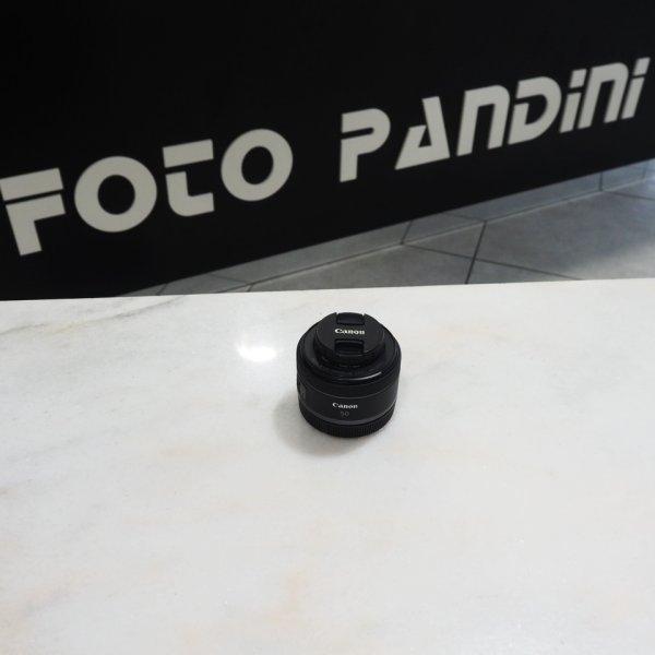 Canon RF 50mm f/1.8